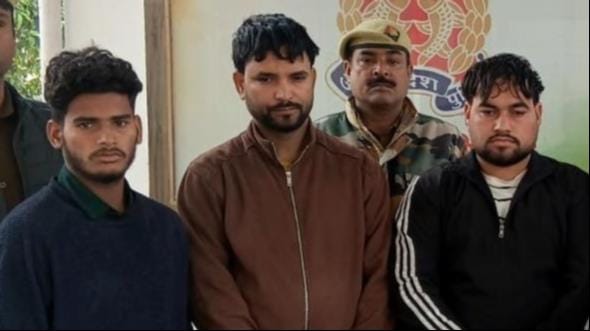Three people from Meerut involved in the fraud have been arrested.