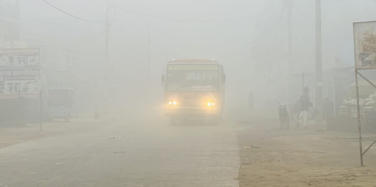 The westerly wind has increased the discomfort, people shiver from the cold