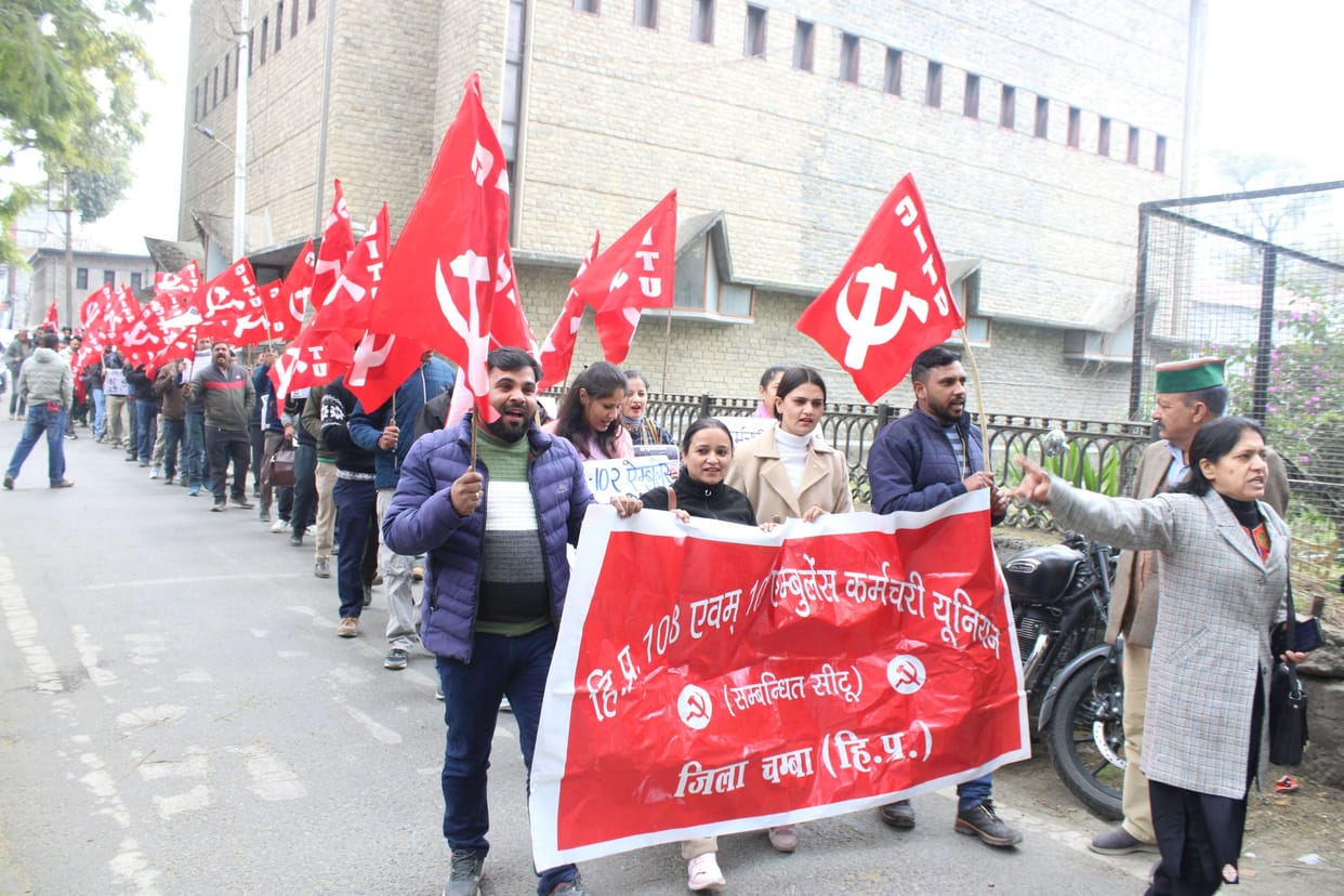 108, 102 ambulance workers stage a rally