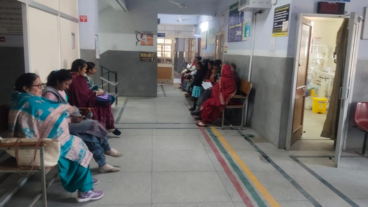 Patients suffering from cold, cough and flu in Tauni Devi