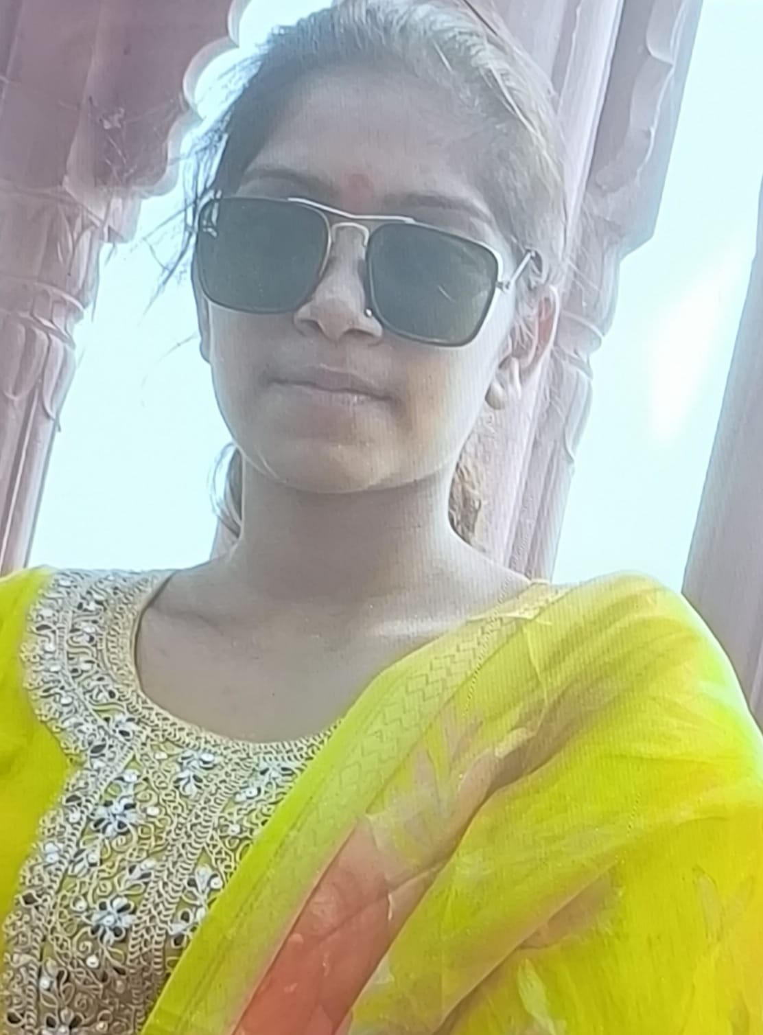 mainpuri news girl body hang