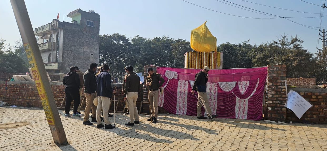 RWA will hand over the responsibility of unveiling the statue of Maharaja Surajmal to the government.