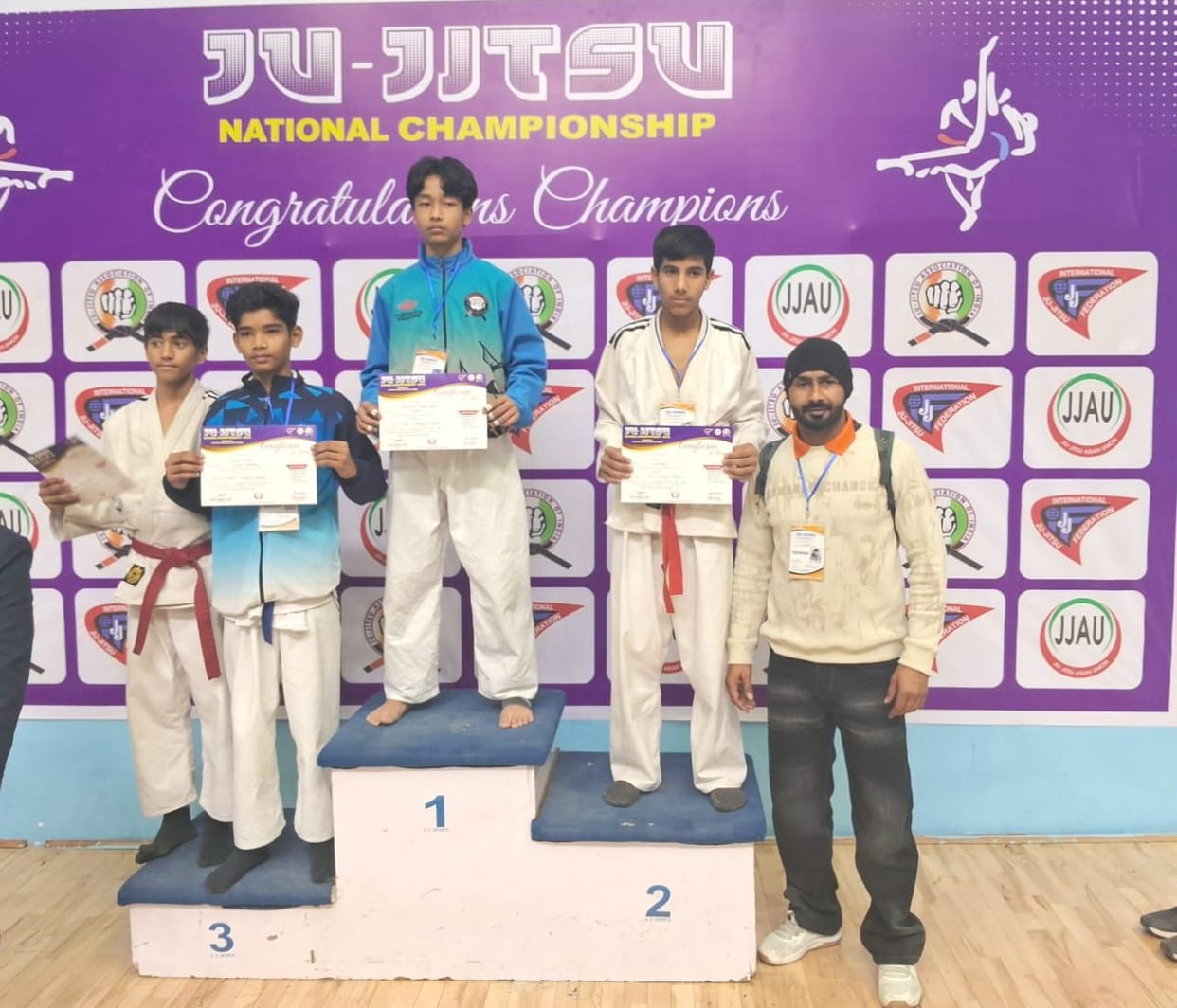 Harsh and Anuj won silver medals at the Jiu-Jitsu National Championship.