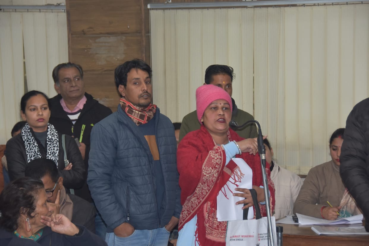 An FIR will be registered against the Superintending Engineer and Executive Engineer for not installing electricity meters