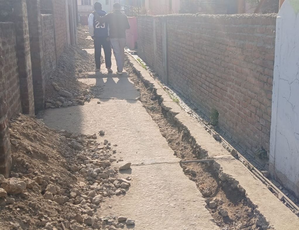 Road dug for Pine Line, people's trouble increased
