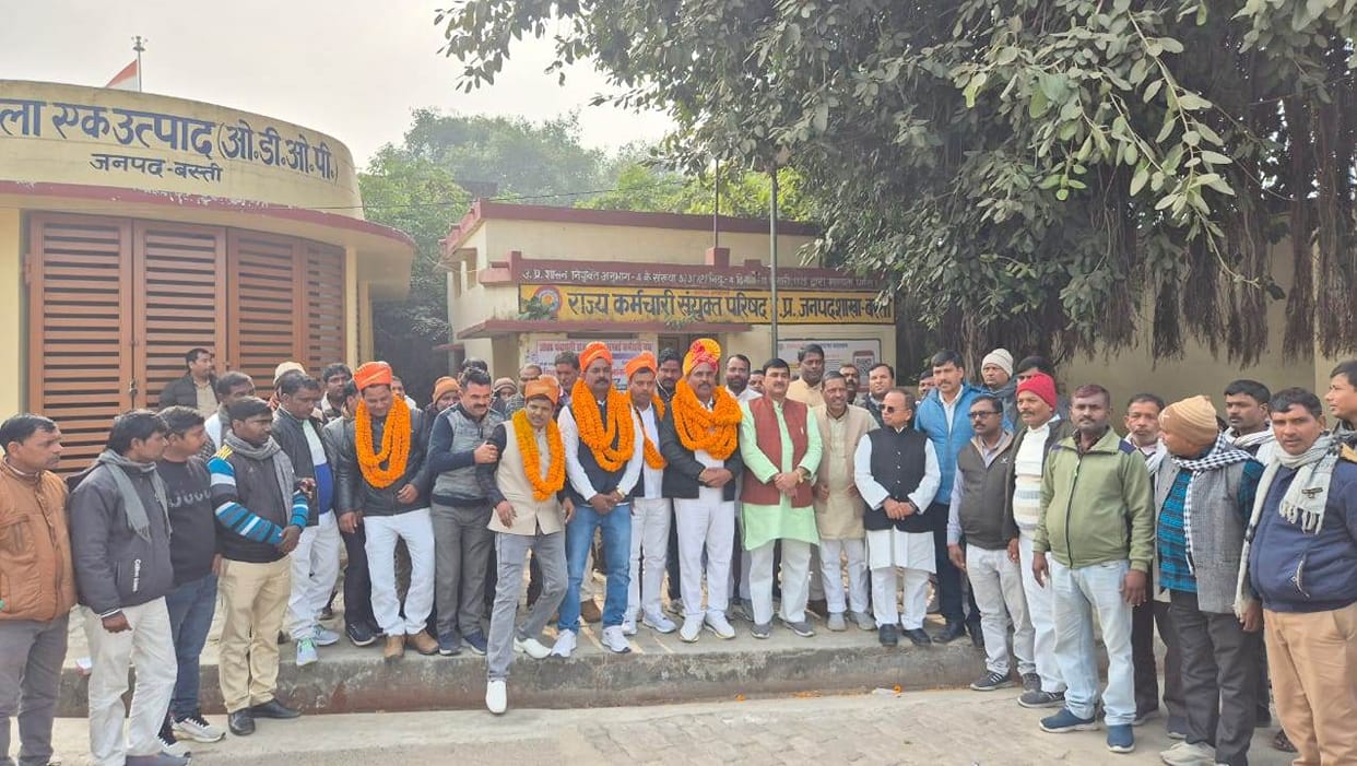 Ajay became the district president and Mansaram became the district minister of the Safai Karamchari Sangh.