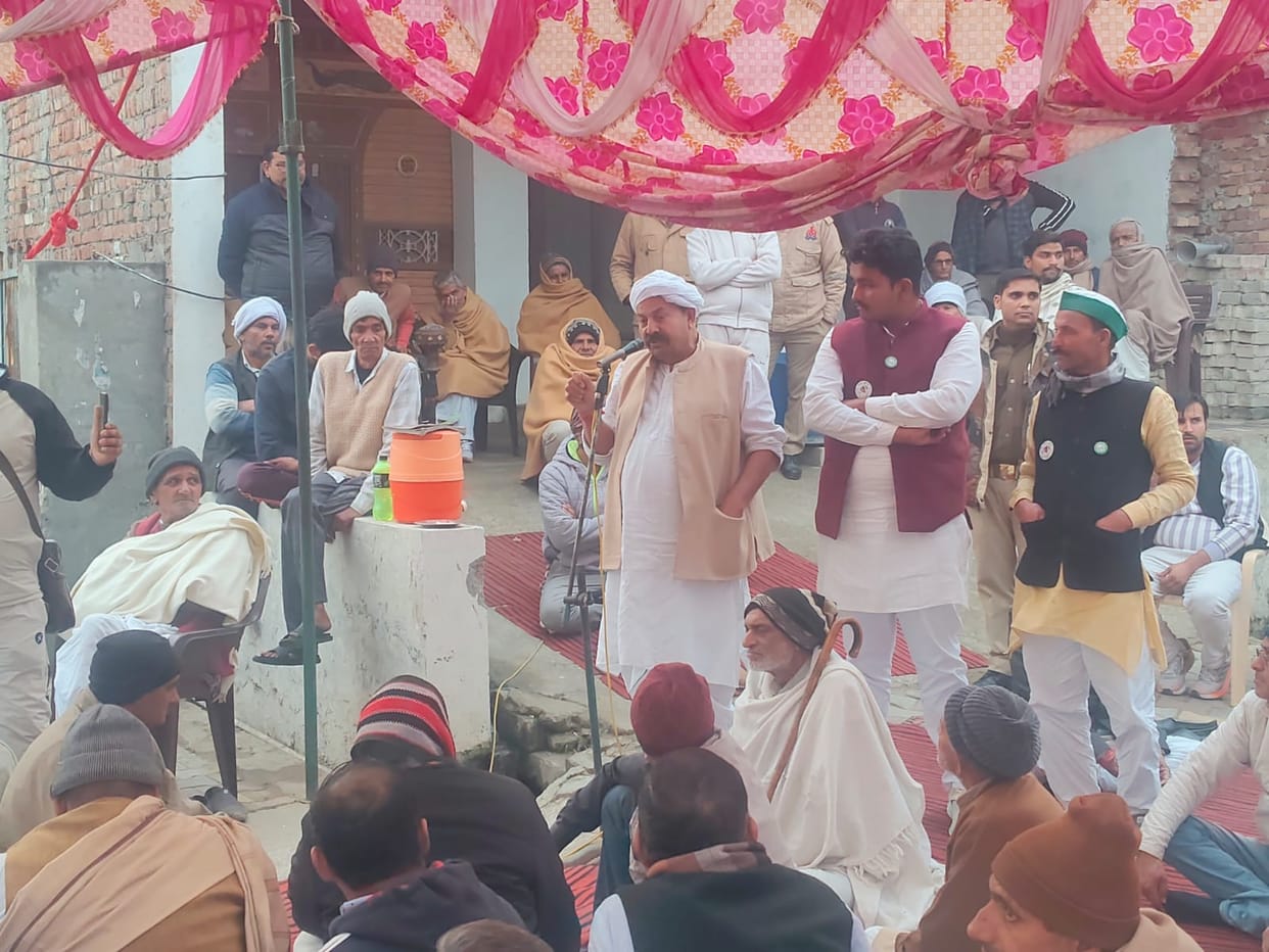 Naresh Tikait said: We will not allow the power line to pass through populated areas.