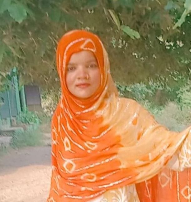 The body of a woman was found near the pump in Nagla Khamani.
