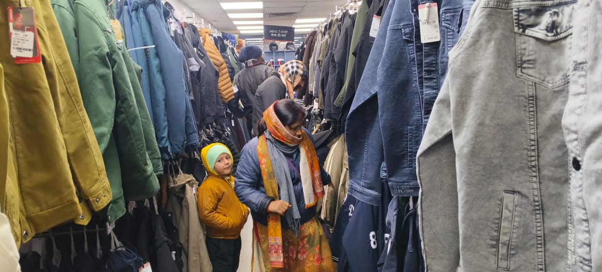 The clothing market heats up in winter... increased demand for jackets and mufflers