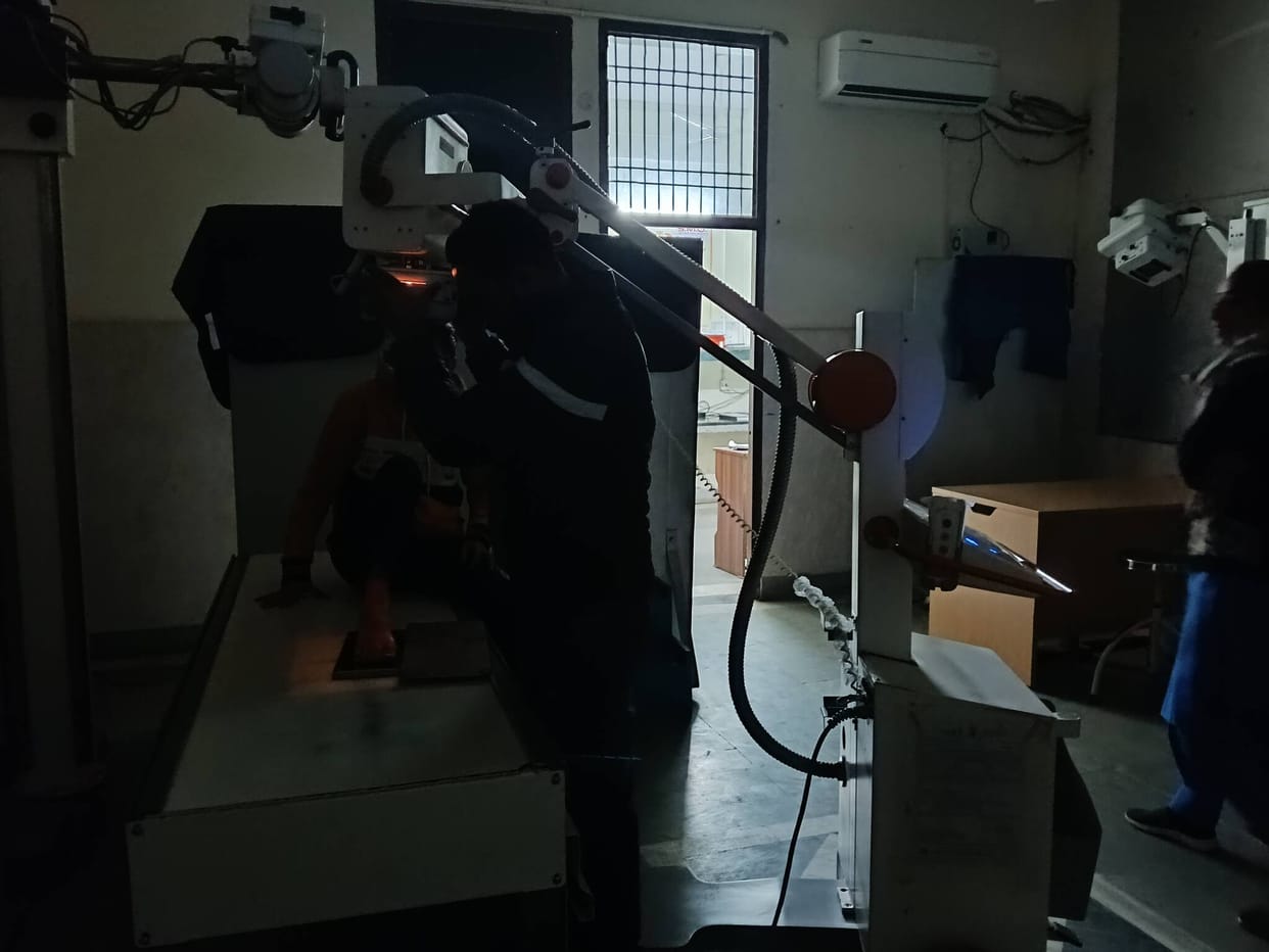 The seven-and-a-half-year-old X-ray machine is repeatedly gasping for breath, and a new machine is needed.