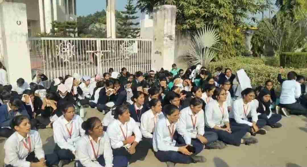 Students' anger flared up again at Khushi Nursing College, and they continued their protest late into the night.