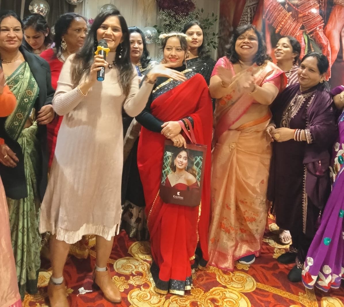 Anu Yadav won the New Year Queen title.