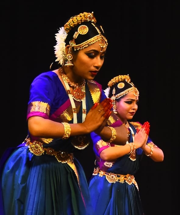 A wonderful glimpse of the naughty pastimes seen in Bharatanatyam