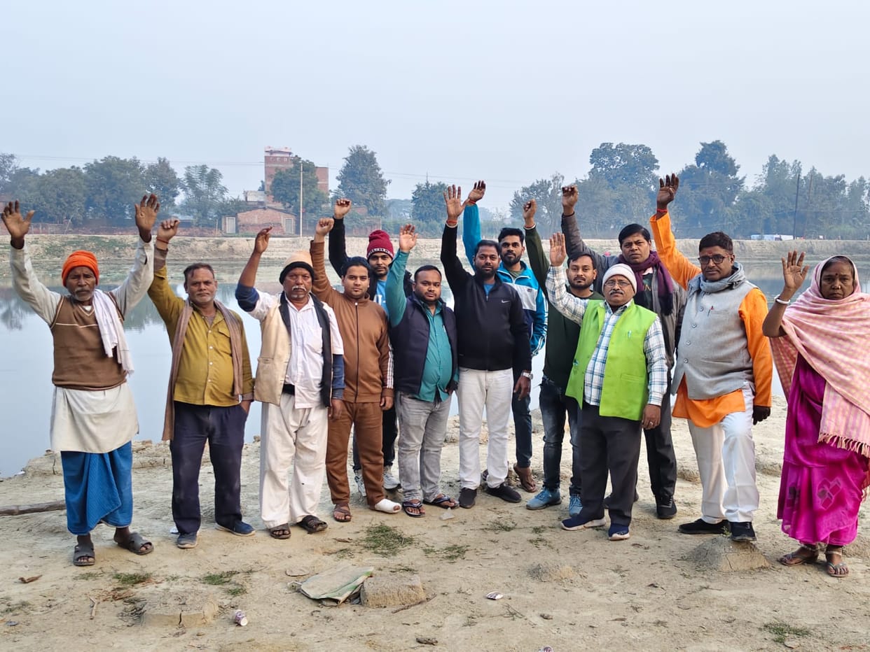 The beautification work of the pond is incomplete, traders protested
