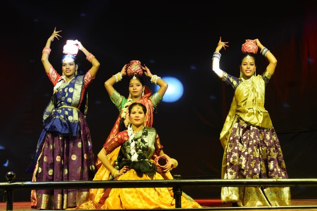 The staging of the plays "Roop-Aroop" and "Mother, Make Me Tagore" was deeply impactful.