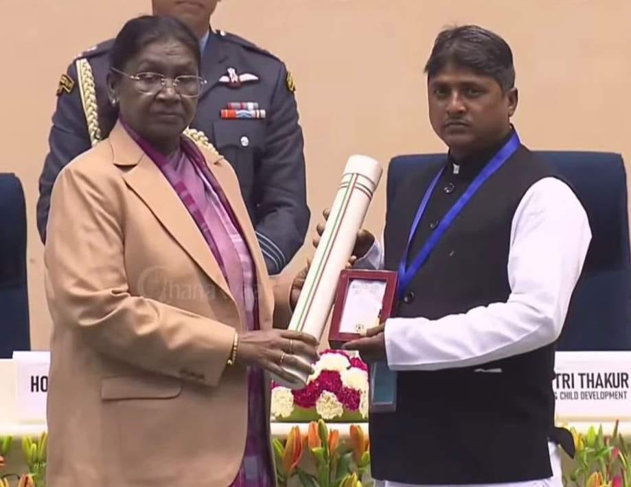Kamlesh, a disabled person who drowned while trying to save a child, received the Prime Minister's National Child Award