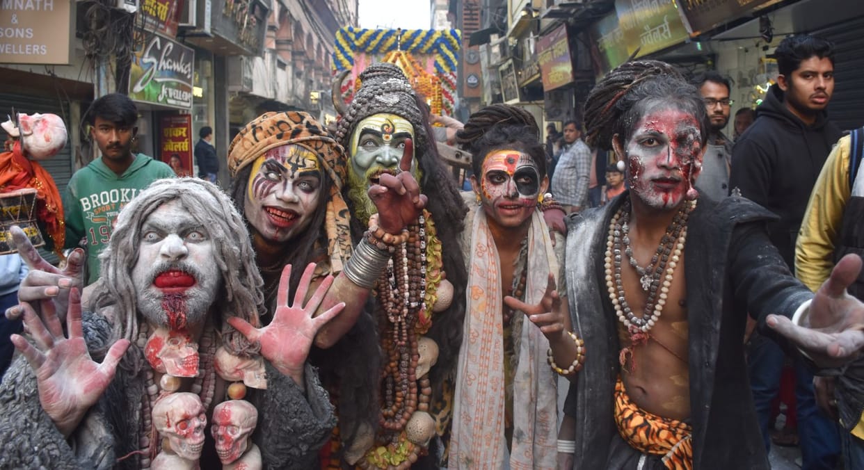 Ram Darbar and Sheshnag Leela were the centre of attraction in the procession.