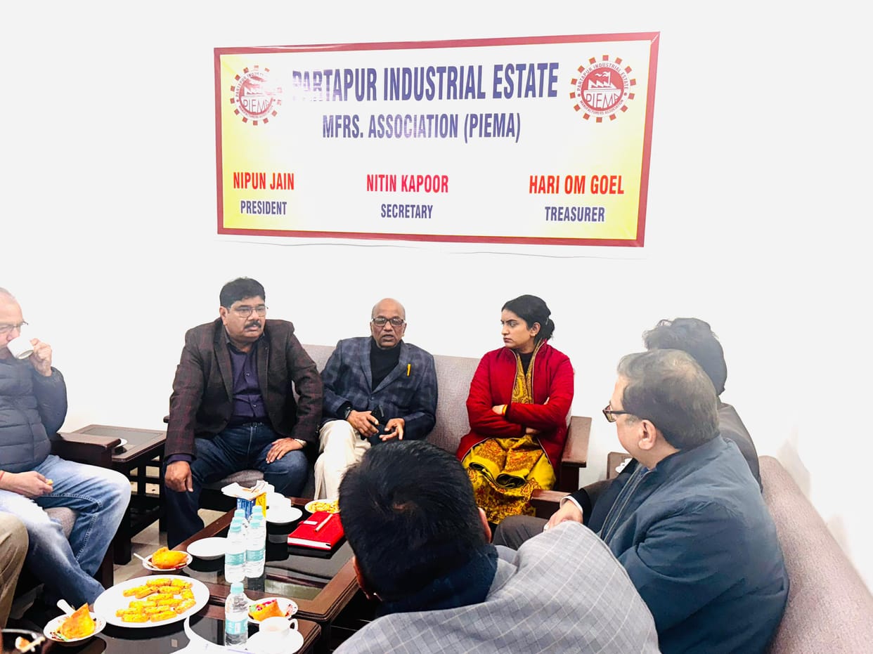 The entrepreneurs of Udyogpuram shared their problems.