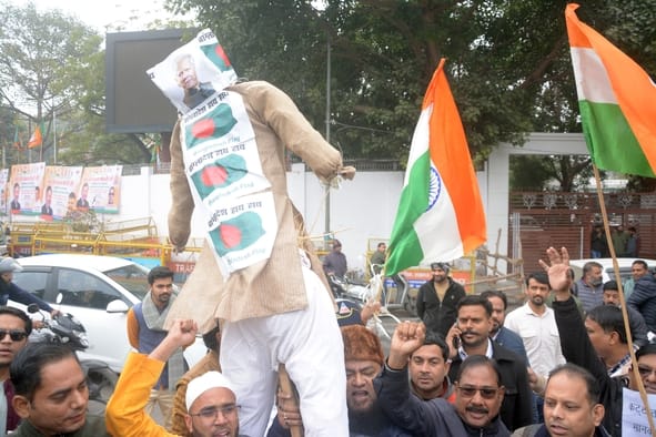 Muslims demonstrated in support of Hindus in Bangladesh