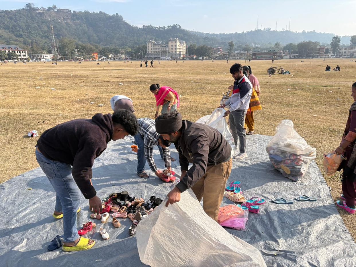 Goods seized for setting up shop without permission in Chaugan of Sujanpur
