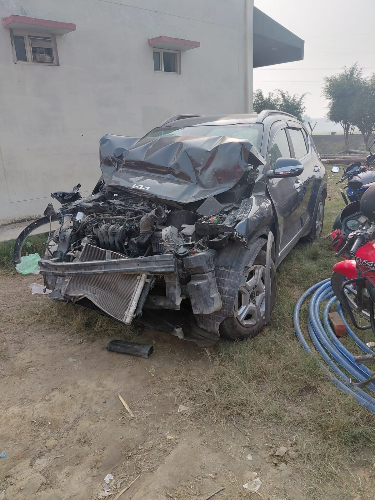 Police officer's car collided with a truck, airbags opened to save his life.