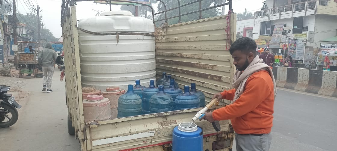 80,000 liters of water is being sold daily from city to village.