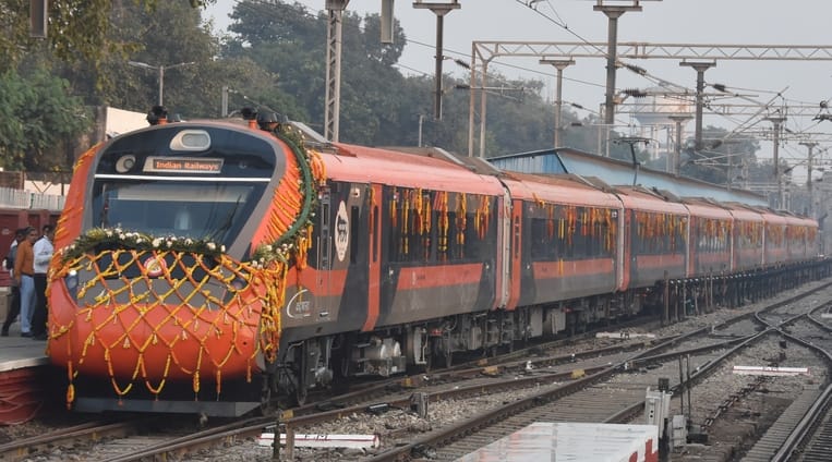 How Much Refund Will You Get on Cancelling a Vande Bharat Sleeper Ticket? Know Rules Before You Travel