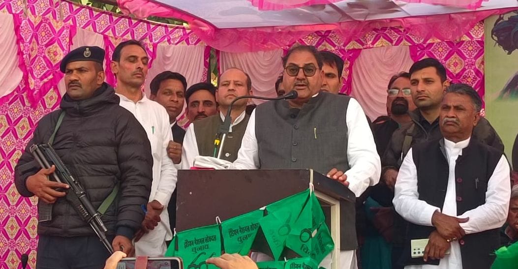 Those who won 10 seats had sat in the lap of BJP: Abhay Chautala