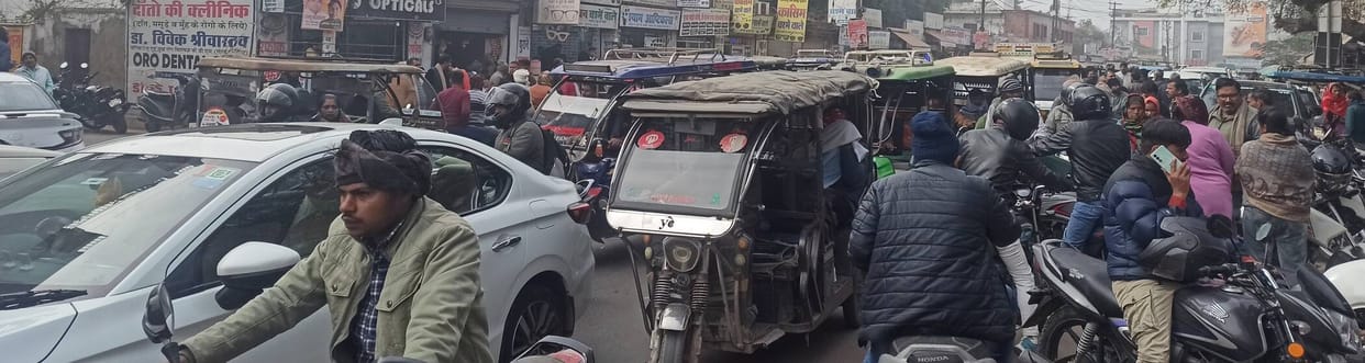 The residents are not getting relief from the problem of traffic jam.