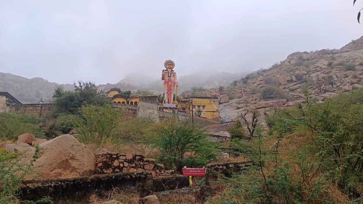 A ropeway will be constructed on Dhosi Hill at a cost of 57 crore rupees, and it will be 870 meters long.