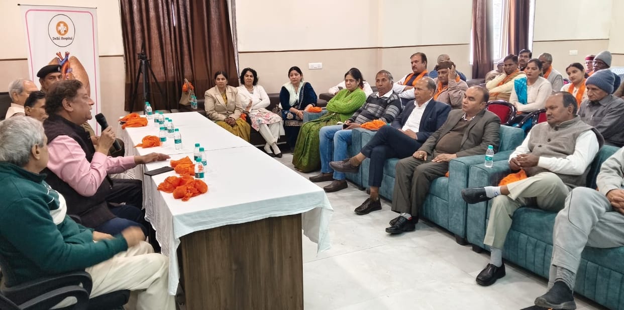 Teachers and doctors discussed health awareness.