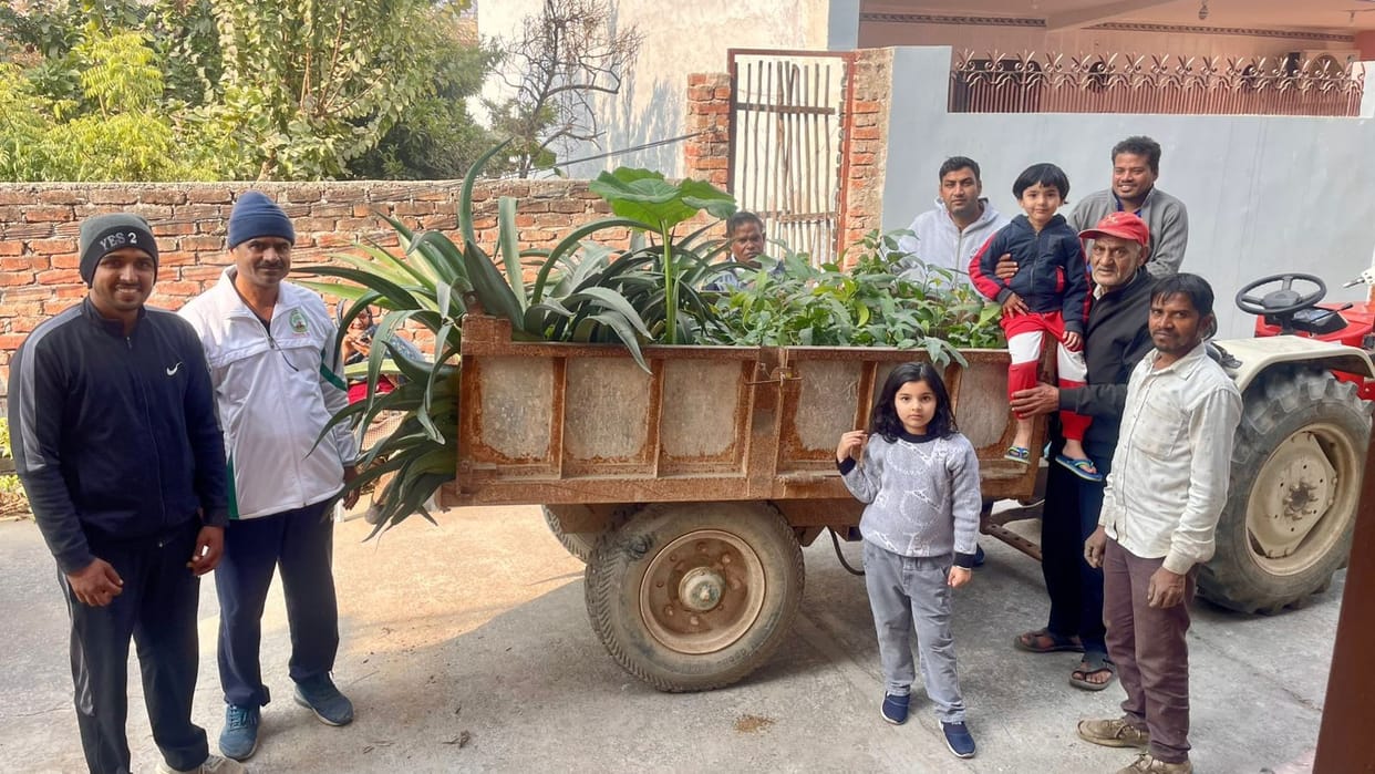 The former councilor prepared 150 saplings himself and donated them to the organization.