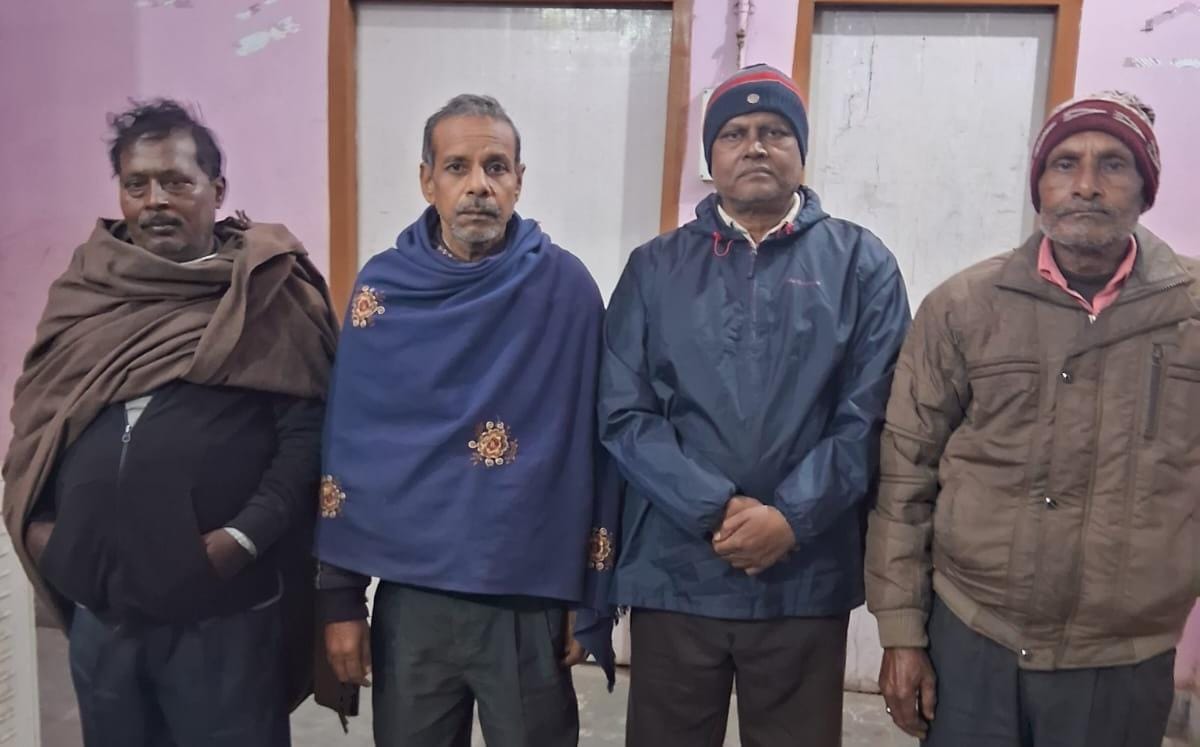 Bihar News Four people including son arrested for cheating mother in Vaishali Bihar News hindi news