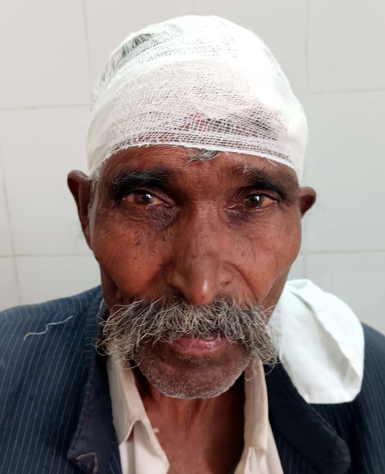 Beaten for protesting against breaking the chamber of the tube well pipeline