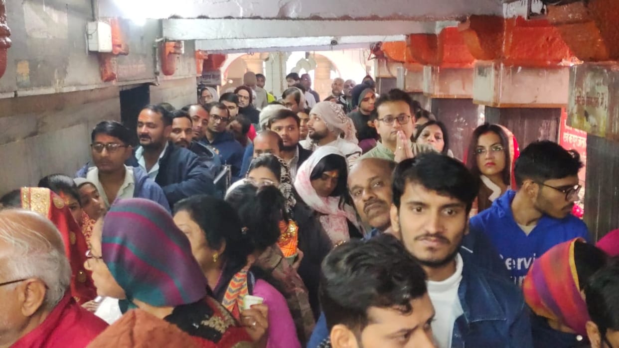 Devotees thronged Vindhya Dham on Ashtami and paid their respects to the Mother Goddess.