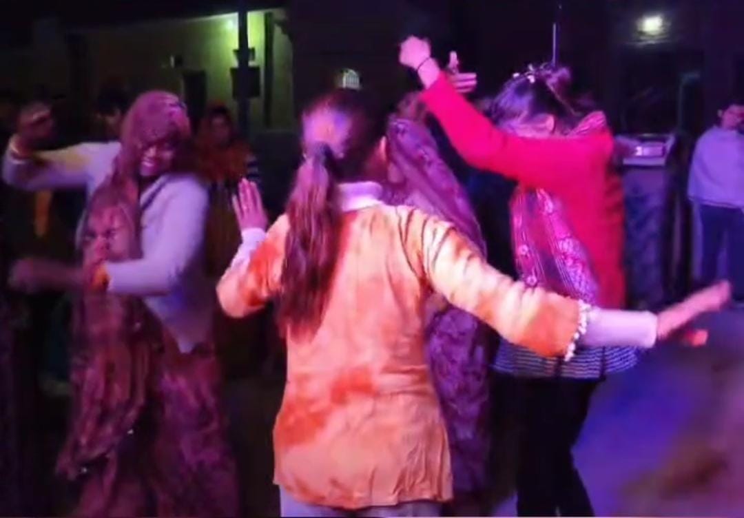 Welcome 2026: With celebration, music and cake, Meerut bids farewell to 2025, ready to welcome 2026