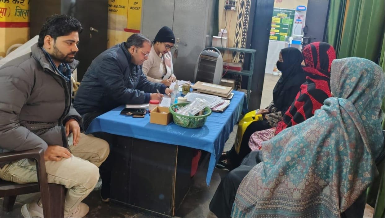 Patients suffering from cold reached the Chief Minister's health fairs.