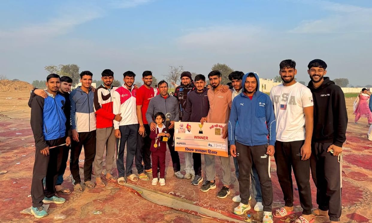 In the Rakhigarhi Open Kabaddi Tournament, Jind defeated Hisar by a score of 33-16.