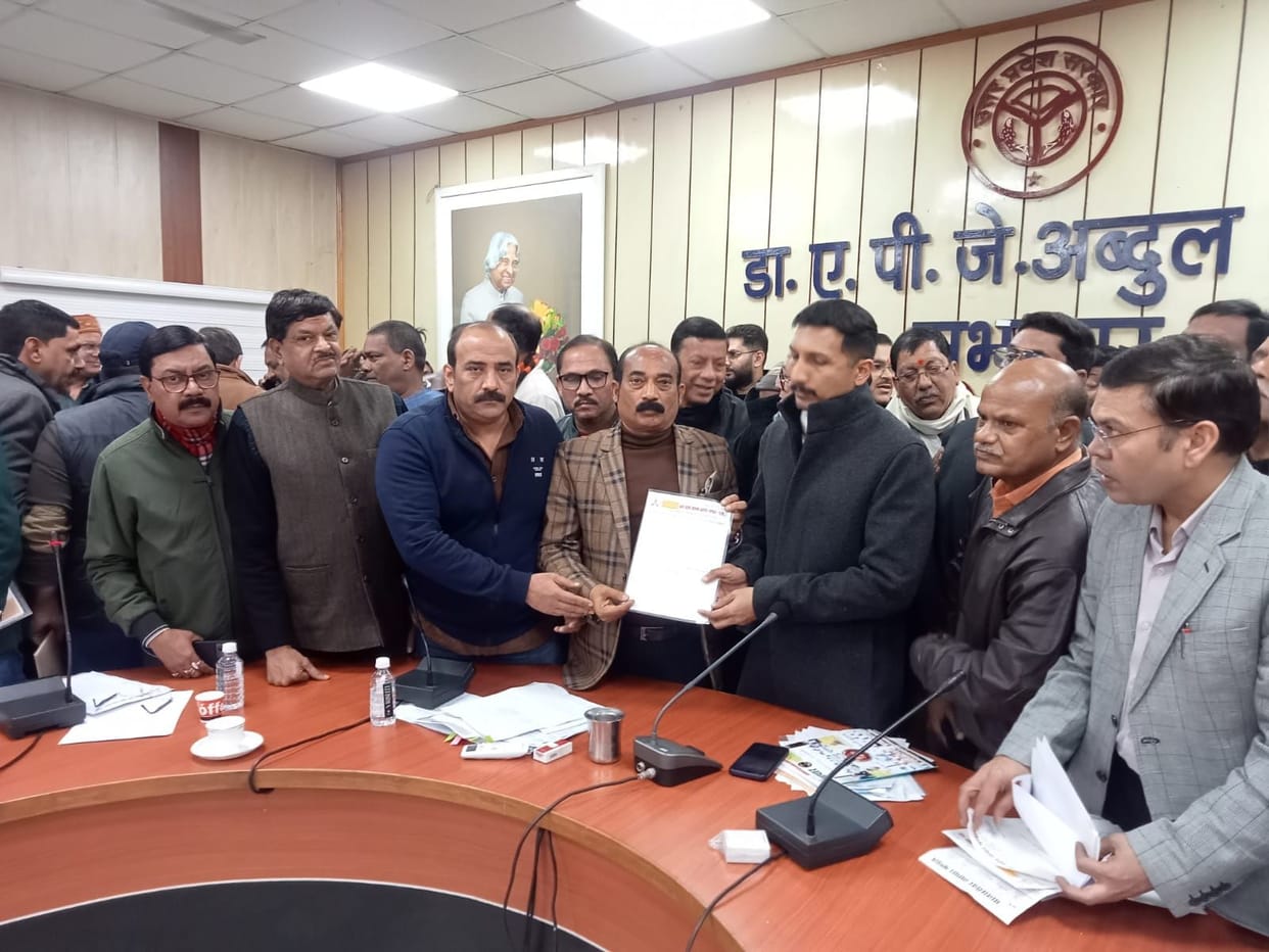 The issue of encroachment of markets, traffic jams and retail trade policy was raised