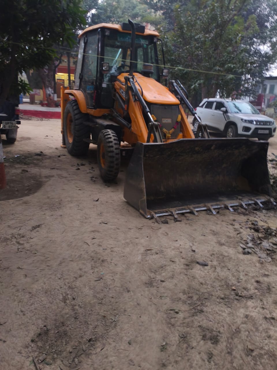 The brick kiln was operating without paying royalties; a JCB machine was seized.