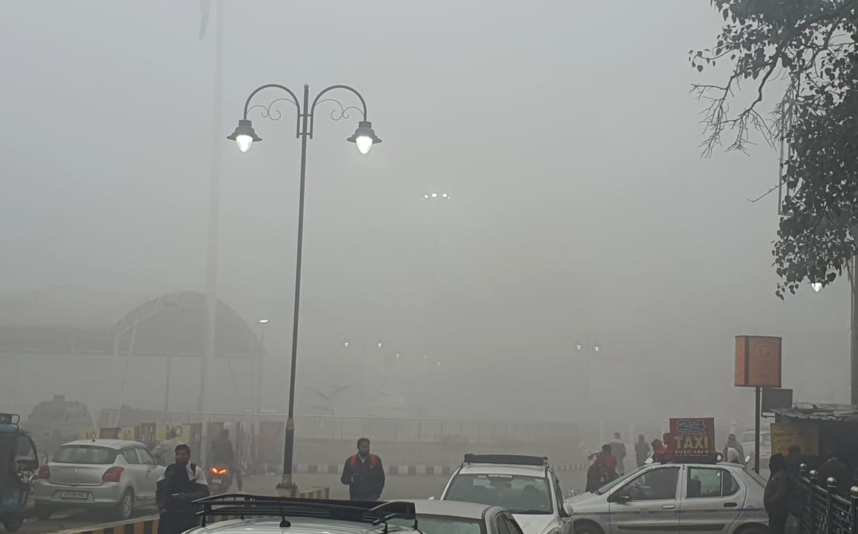 The cold weather broke all records; Saharanpur was colder than Shimla.