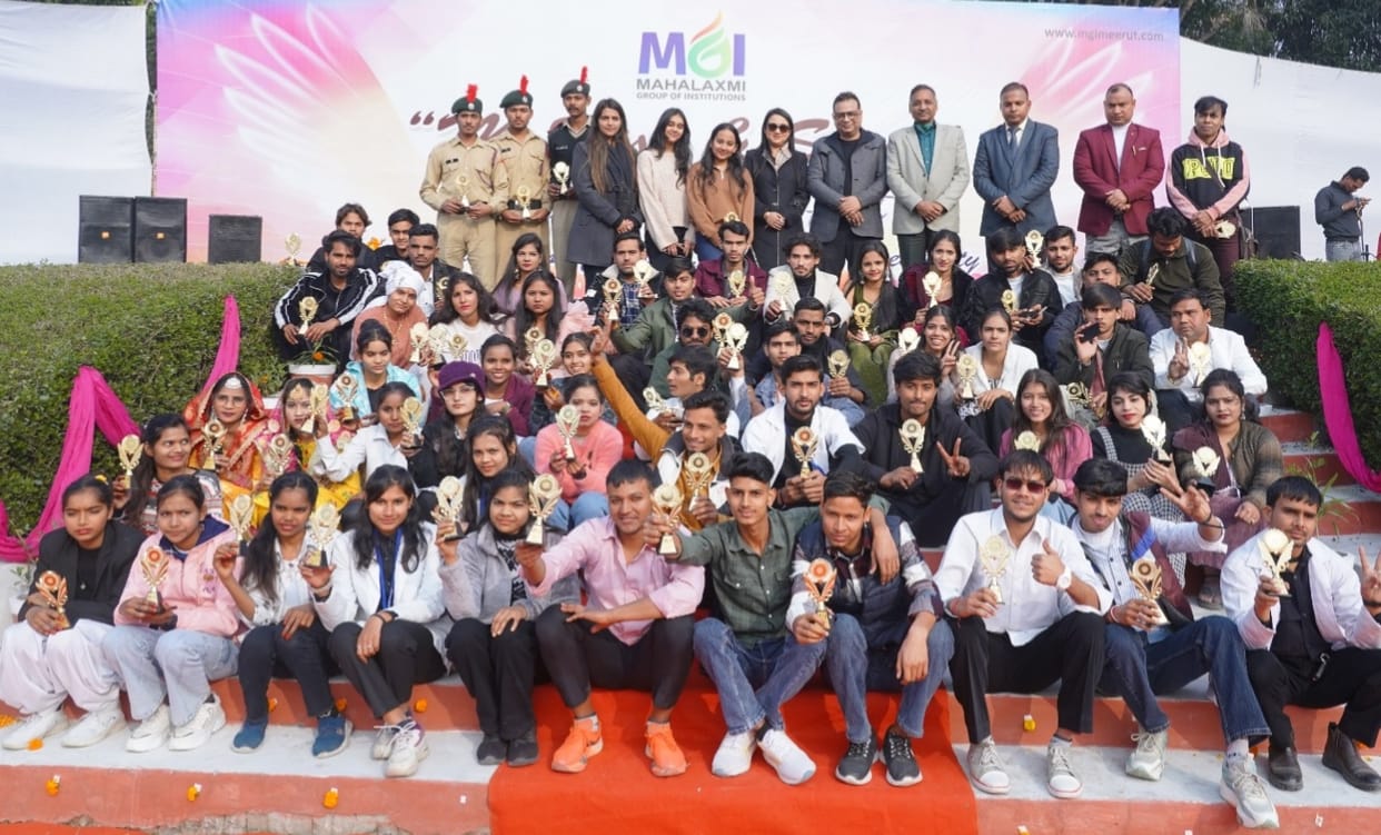 Students presented patriotic group dance based on Mission Sindoor