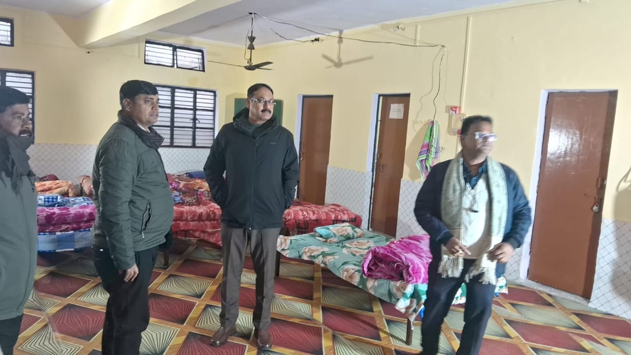 Maintain proper arrangements at the night shelter: DM