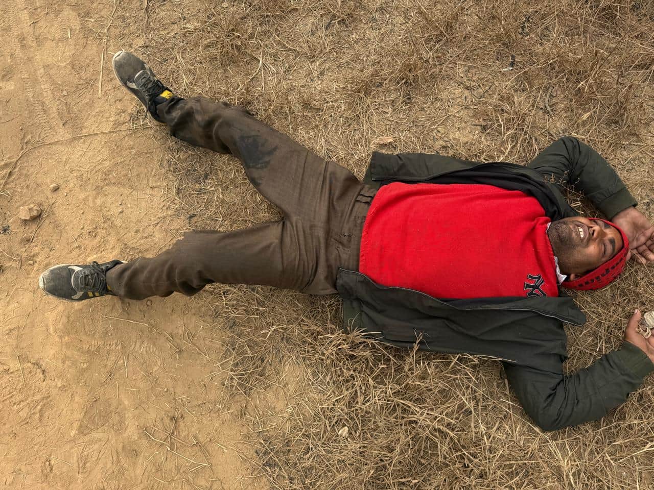 मुरादनगर। पुलिस ने मुठभेड़ में गिरफ्तार किया हत्या का आरोपी गुलहसन उर्फ गुल्लू। स्रोत: पुलिस