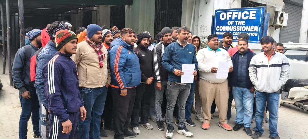 13 agencies came forward in the tender for cleaning of three zones, the corporation could not open the technical bid.