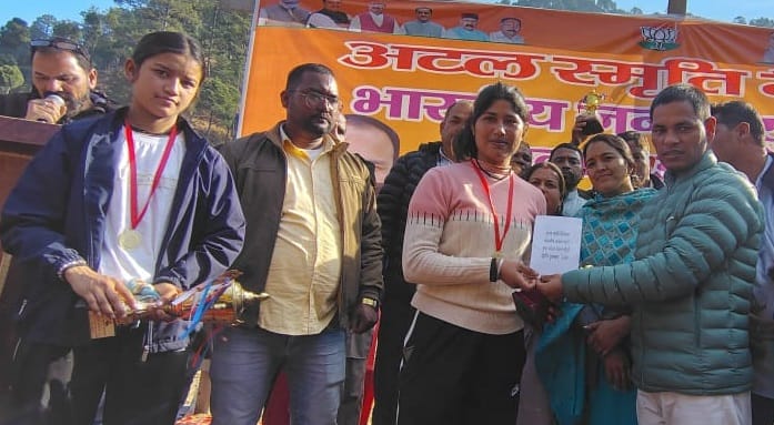 Nisha and Kuldeep top in marathon