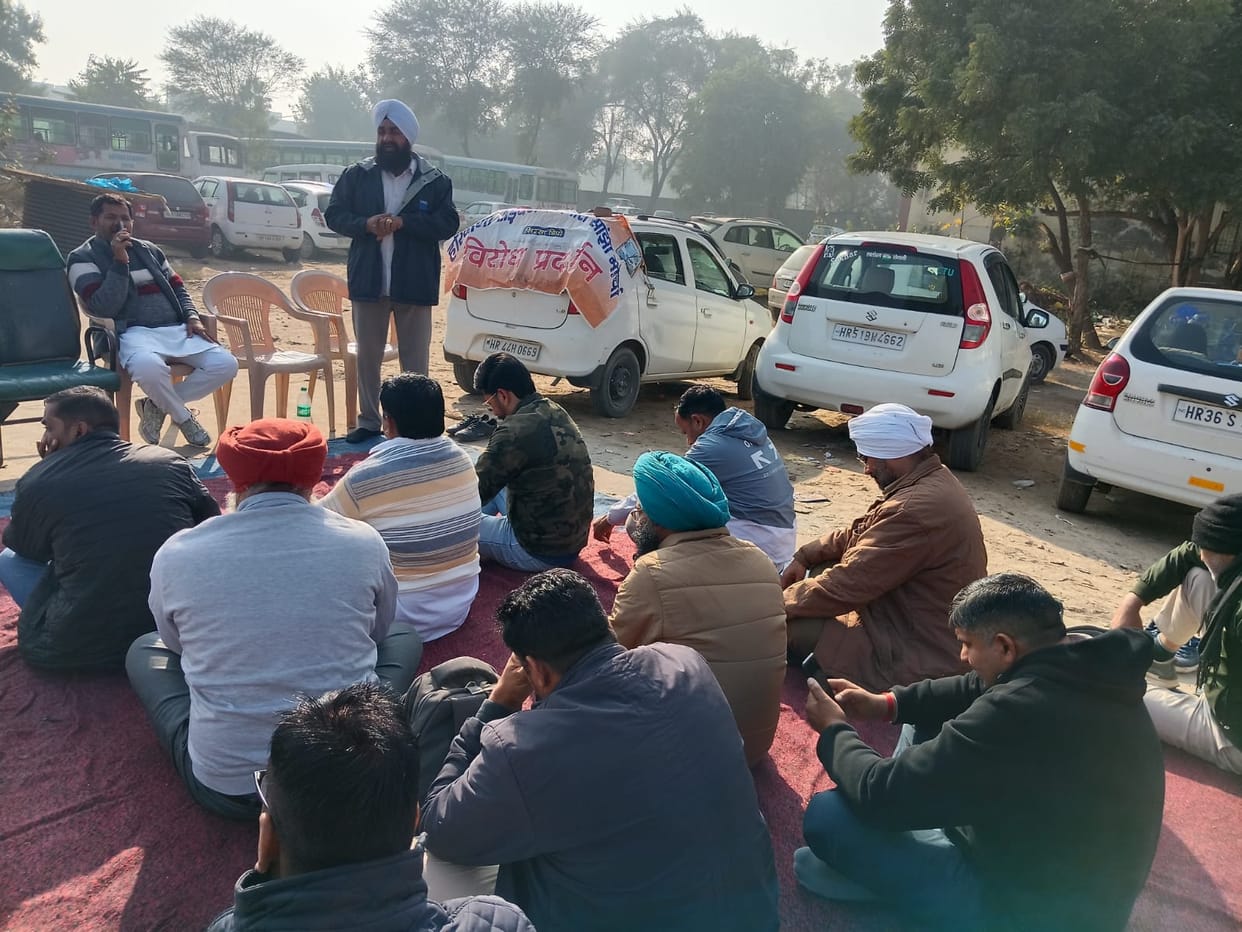 Government privatizing cheap transport service: Sandhu