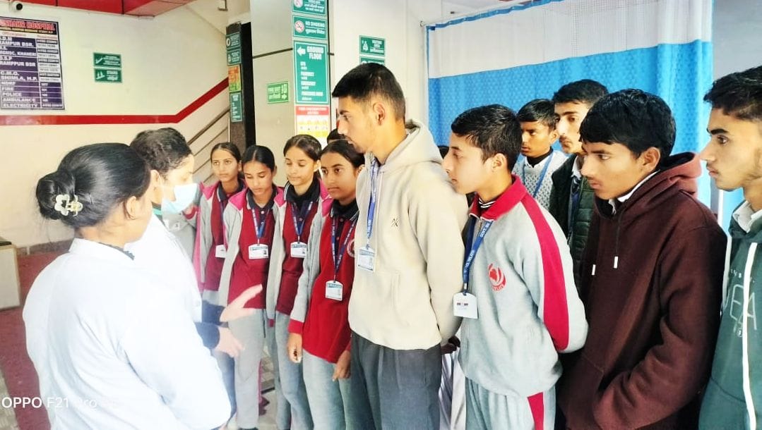 Medical system explained to Delath school student