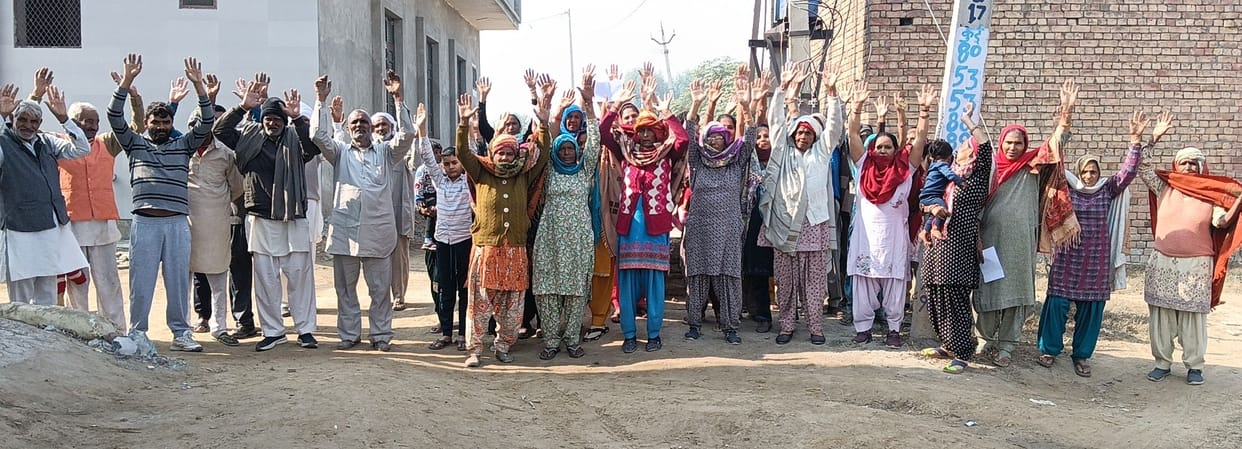 No sewage system or paved streets in Raghu Nagar; residents are facing difficulties.