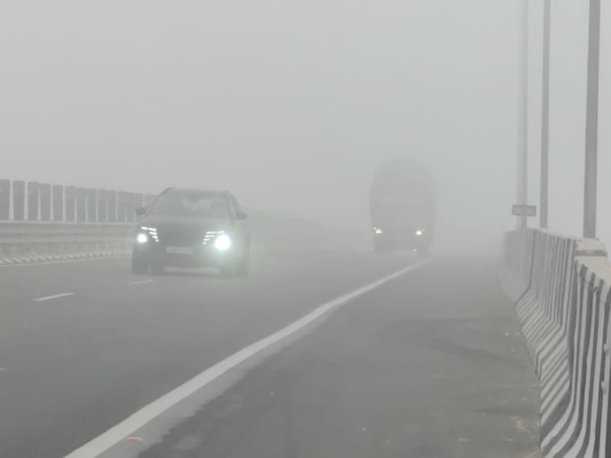 Dense fog prevailed on the second day as well, with visibility down to three metres at night and five metres in the morning.